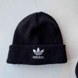 Adidas beanie